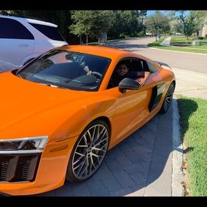 Meet your Posher, Jaison